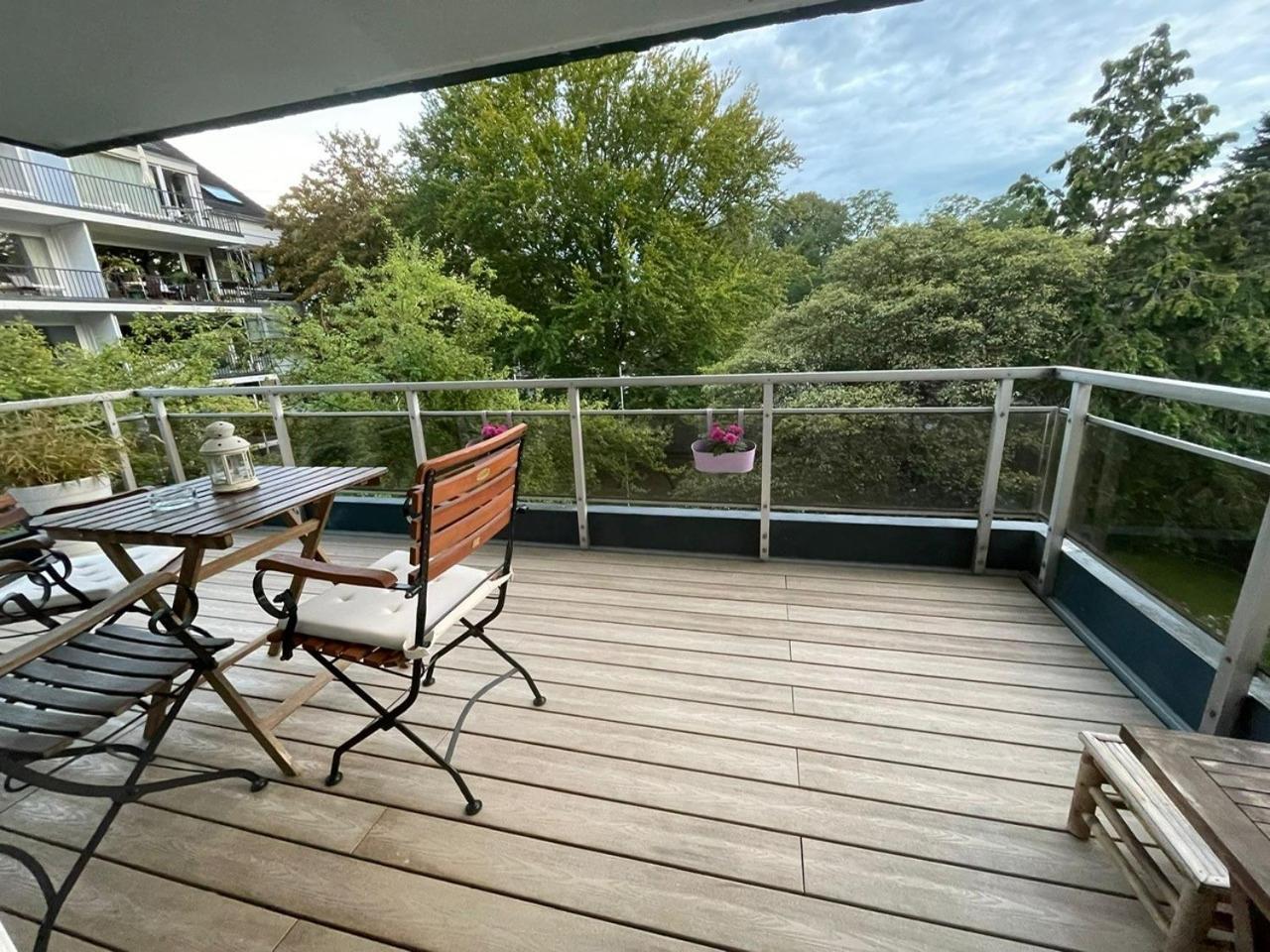 Apartment Ideale In Düsseldorf-nord Düsseldorf