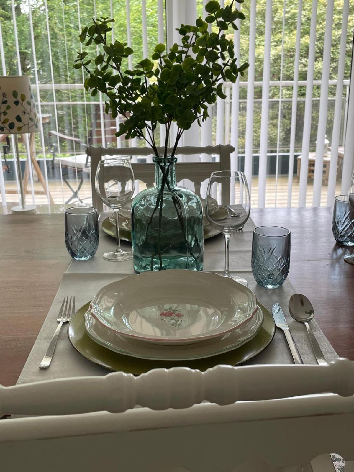 Ideale In Düsseldorf-nord Apartment